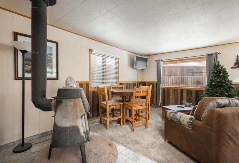 Студио Стандарт Кровать Кинг, Ponderosa Lodge