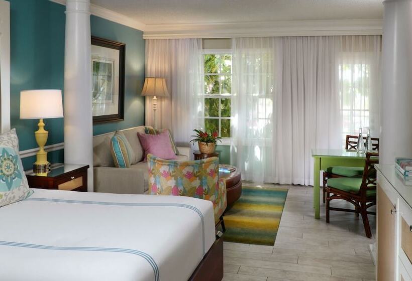 可观景的小型套房, Ocean Key Resort & Spa