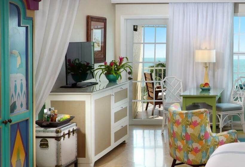 可观景的小型套房, Ocean Key Resort & Spa