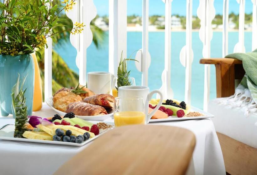 可观景的小型套房, Ocean Key Resort & Spa