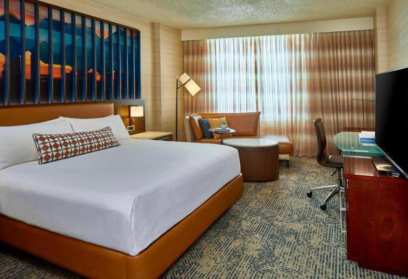 חדר קלאב, Renaissance Dallas