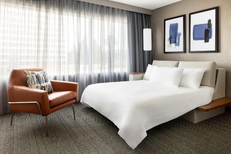 Стандартный Номер Кровать Кинг, Courtyard By Marriott Los Angeles Woodland Hills