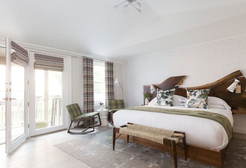 Номер Deluxe, Field Guide Lodge