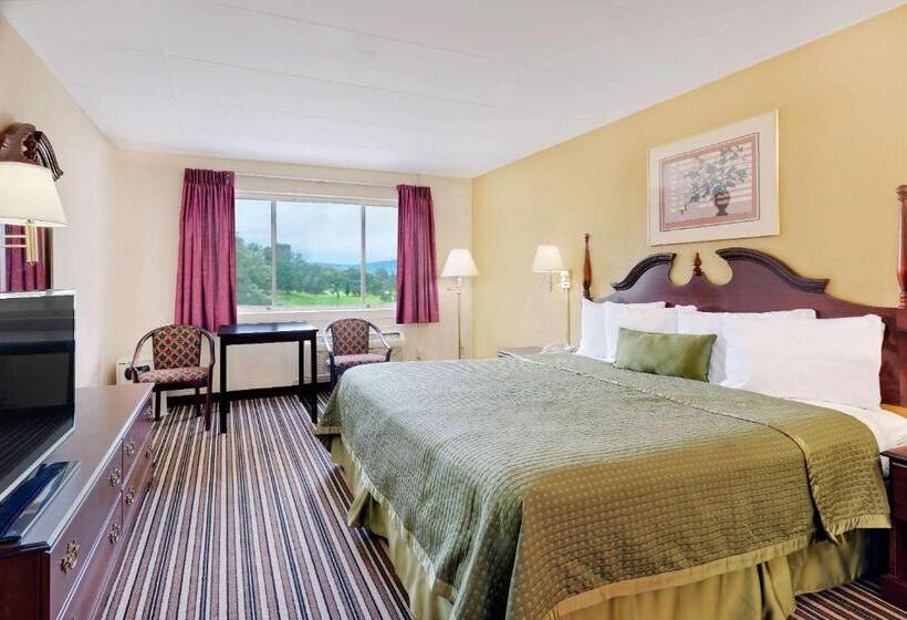 Стандартный Номер Кровать Кинг, Travelodge By Wyndham Chambersburg