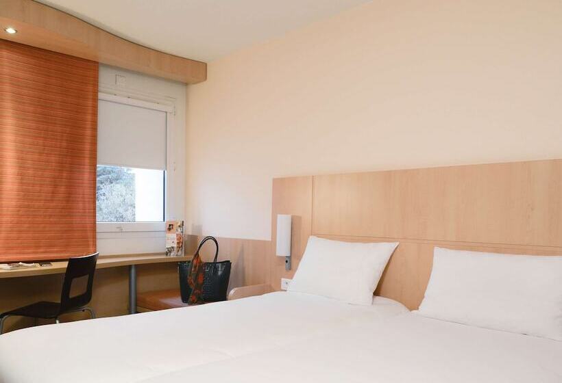 Номер Стандарт, Ibis Port De Plaisance
