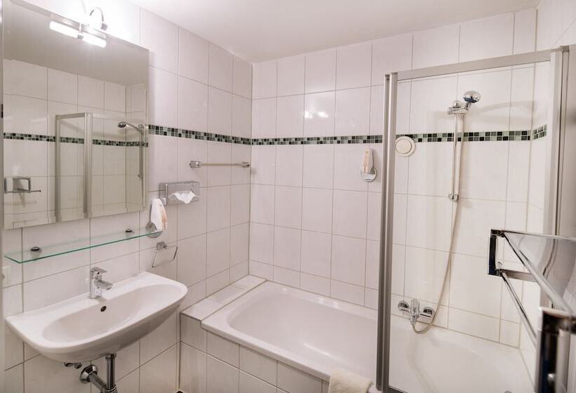 Номер Стандарт Трехместный, T3 Alpenhotel Garfrescha
