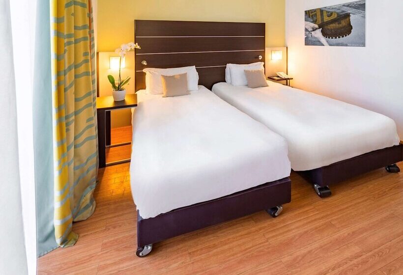 اتاق کلاسیک, Mercure Napoli Centro Angioino