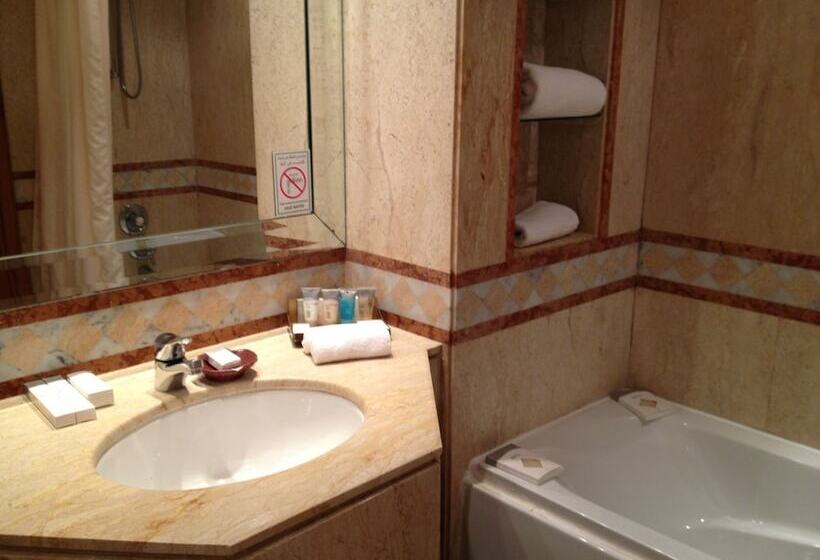 سوییت با چشم‌انداز دریا, Continental Hotel Hurghada