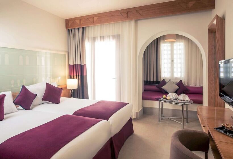 带泳池观景的豪华房, Mercure Hurghada
