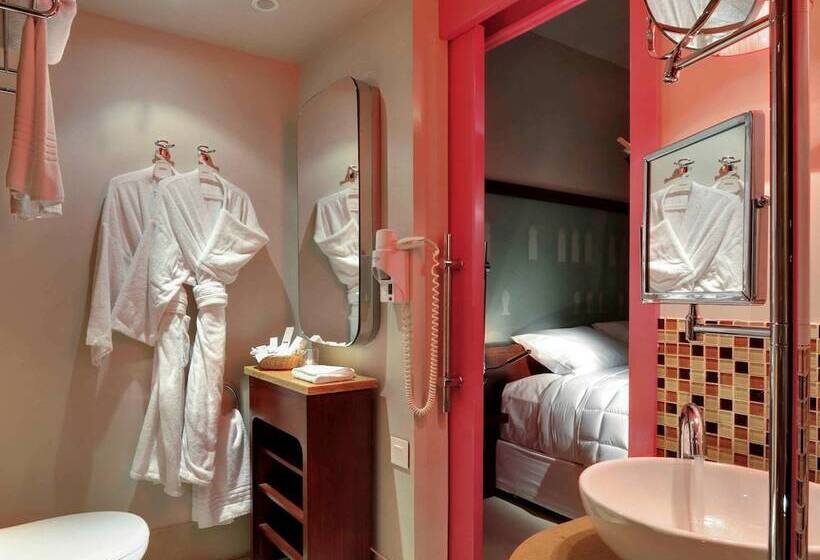 带泳池观景的豪华房, Mercure Hurghada