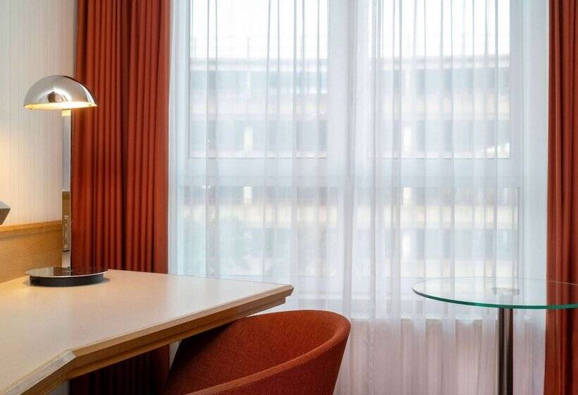 Классический Номер, Mövenpick Hotel Nürnberg Airport