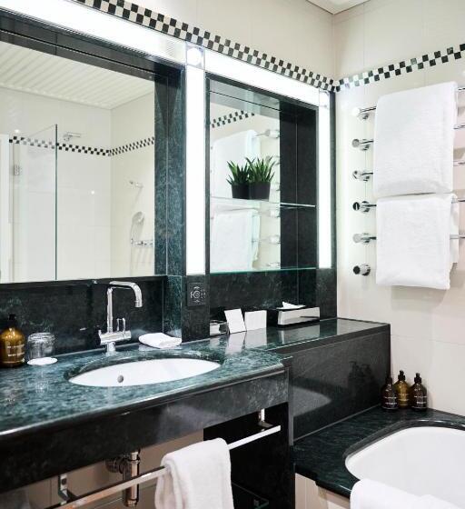 اتاق لوکس, Widder Hotel   Zurichs Luxury Hideaway