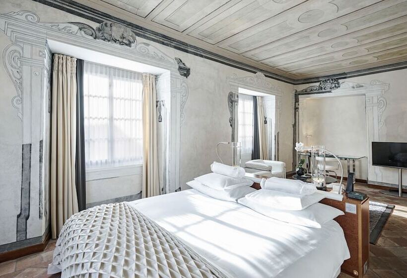 اتاق لوکس, Widder Hotel   Zurichs Luxury Hideaway