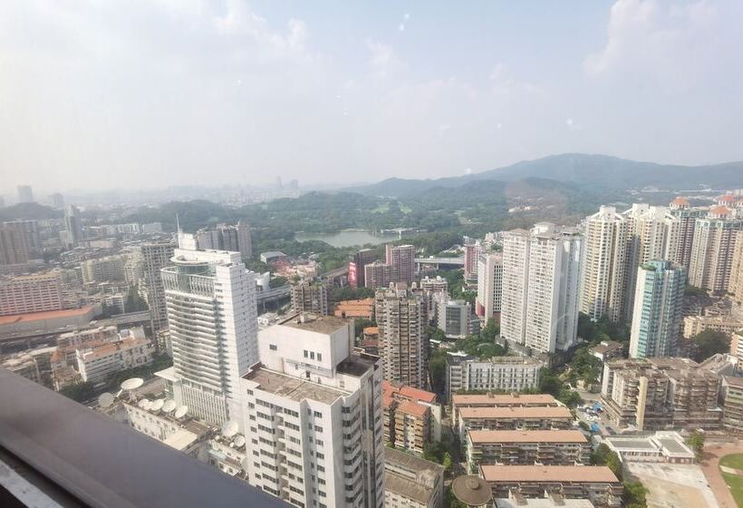 Номер Премиум Вид на Город, Crowne Plaza Guangzhou City Centre, An Ihg Hotel   Free Shuttle Between Hotel And Exhibition Center
