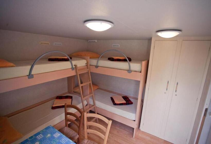 Номер Стандарт, Hi Hostel Pula