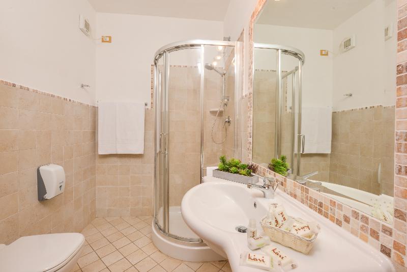 Полулюкс, Park Hotel Ripaverde