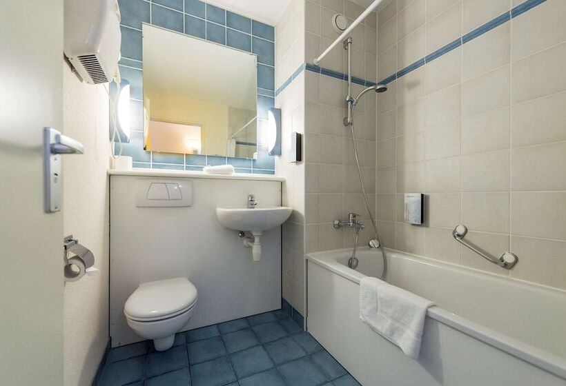 Номер Стандарт, Campanile Hotel & Restaurant Venlo