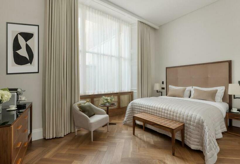 Номер Deluxe, The Queens Gate