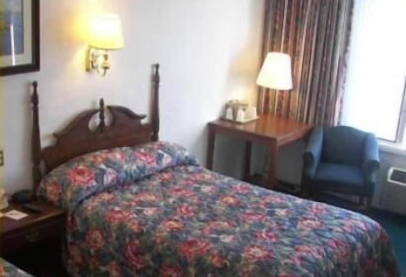 Номер Стандарт 2 Двуспальные Кровати, Fort Knox Inn