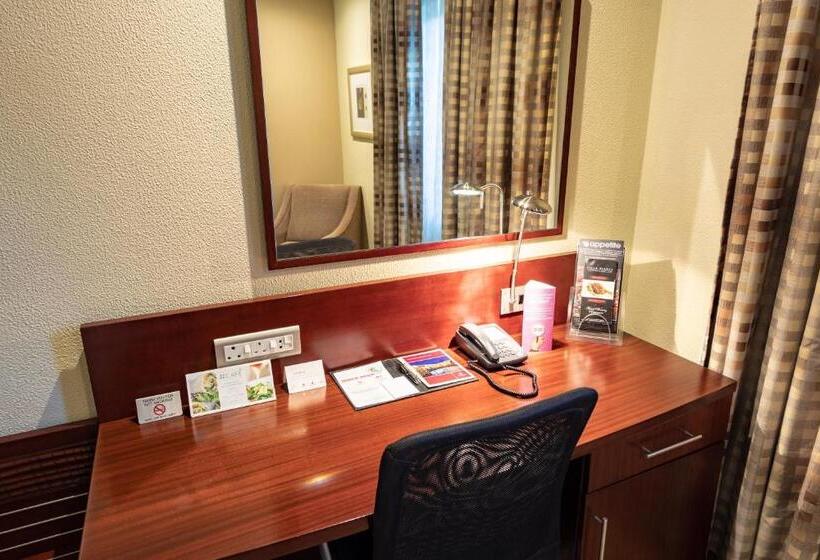 Quarto standard, City Lodge Hotel Johannesburg Airport, Barbara Road