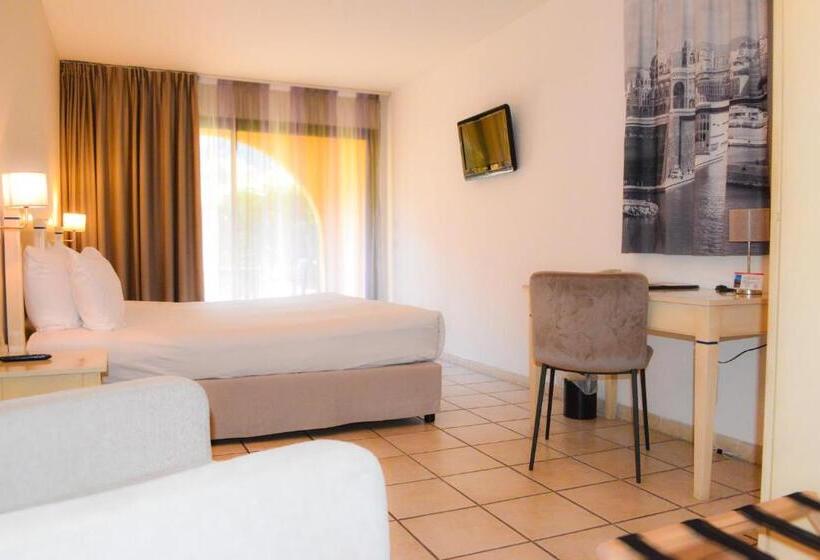 Номер Комфорт, Best Western Gemenos En Provence