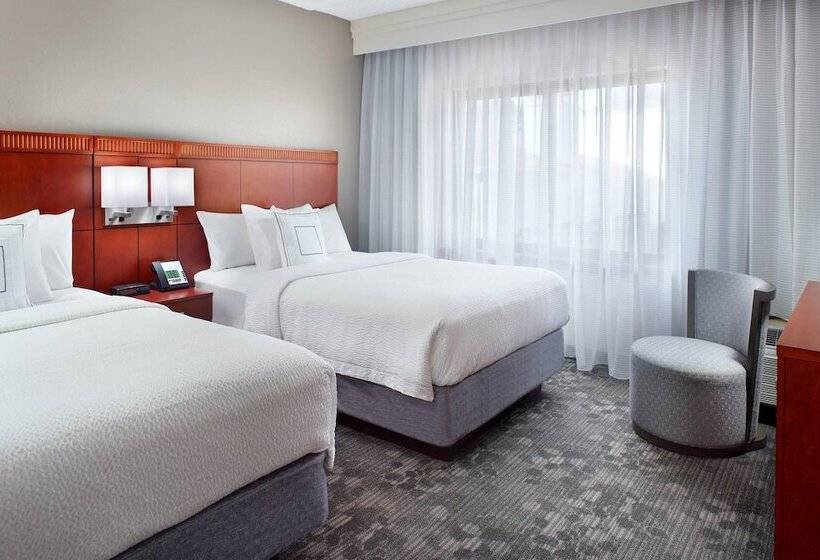 スイート, Courtyard By Marriott Greensboro