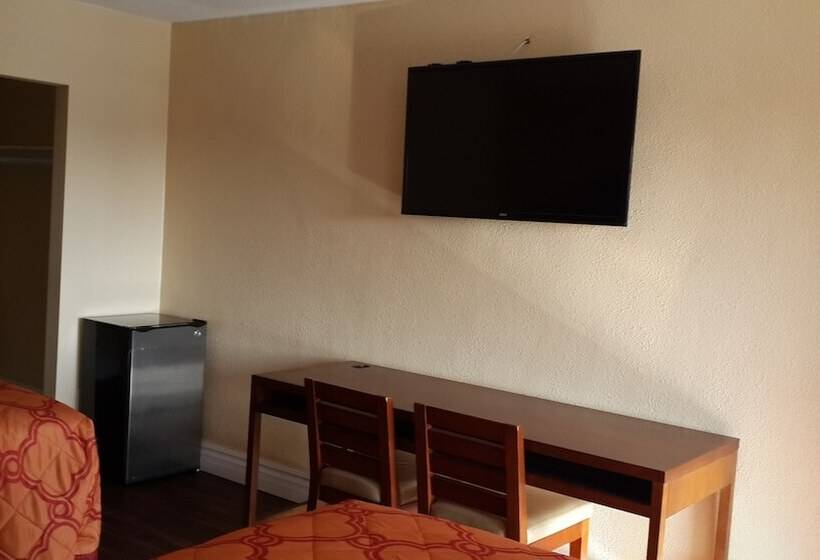 패밀리 스위트, American Regency Inn
