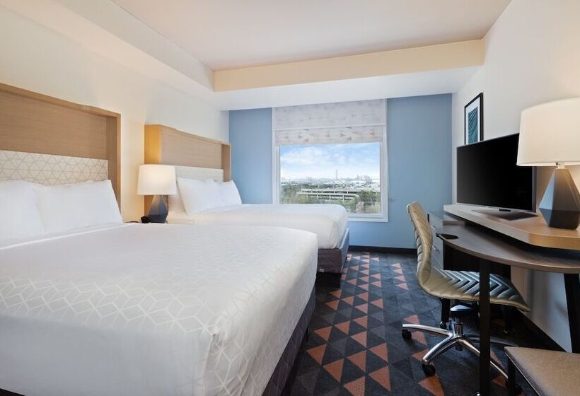 סוויטת 2 חדרי שינה, Holiday Inn & Suites Across From Universal Orlando, An Ihg