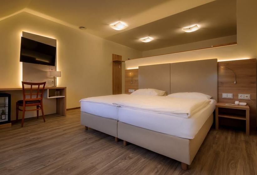 スタンダードトリプルルーム, City Hotel Stockerau