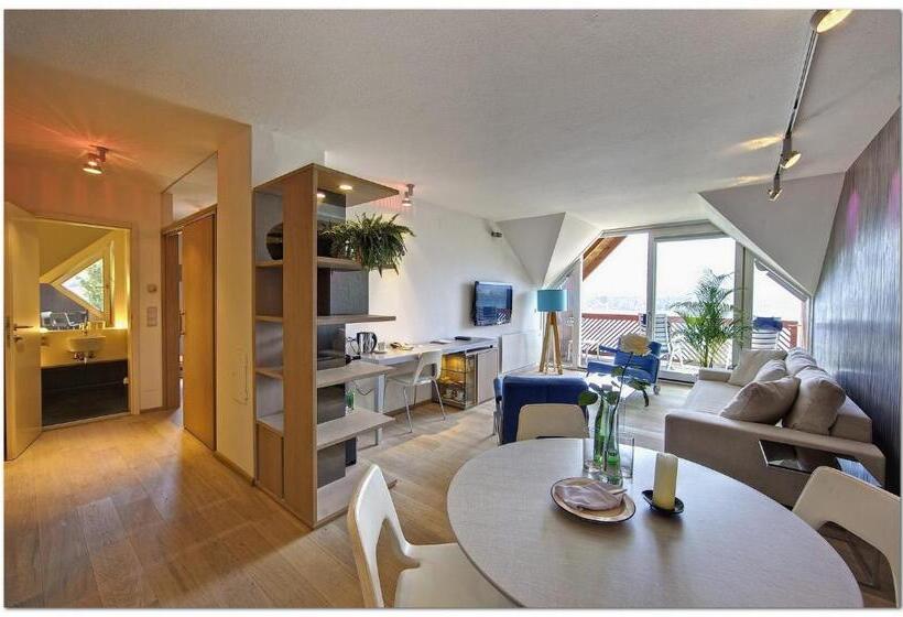 Люкс, Kleines Hotel Kärnten