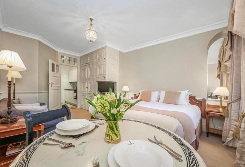 Студия Стандарт, 44 Curzon Street By Mansley
