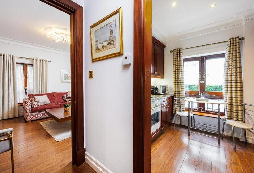 , Carlton Court   Mayfair