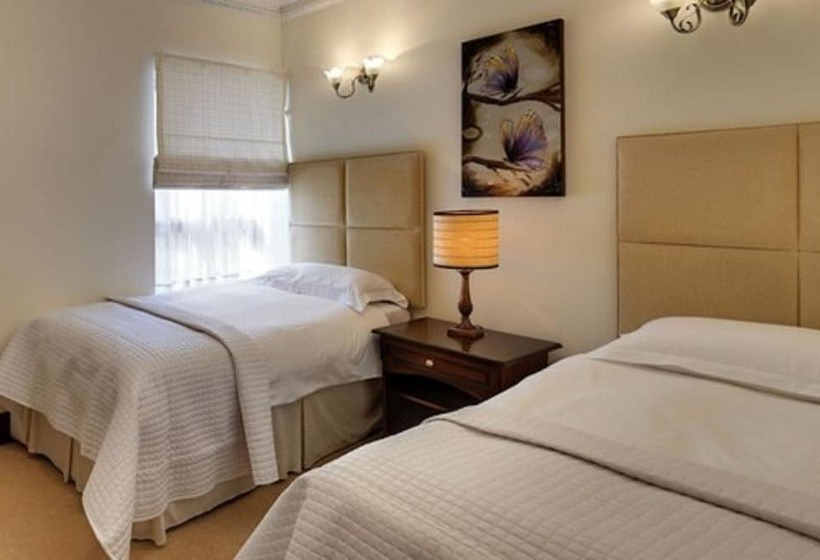 آپارتمان 3 خوابه, Carlton Court   Mayfair