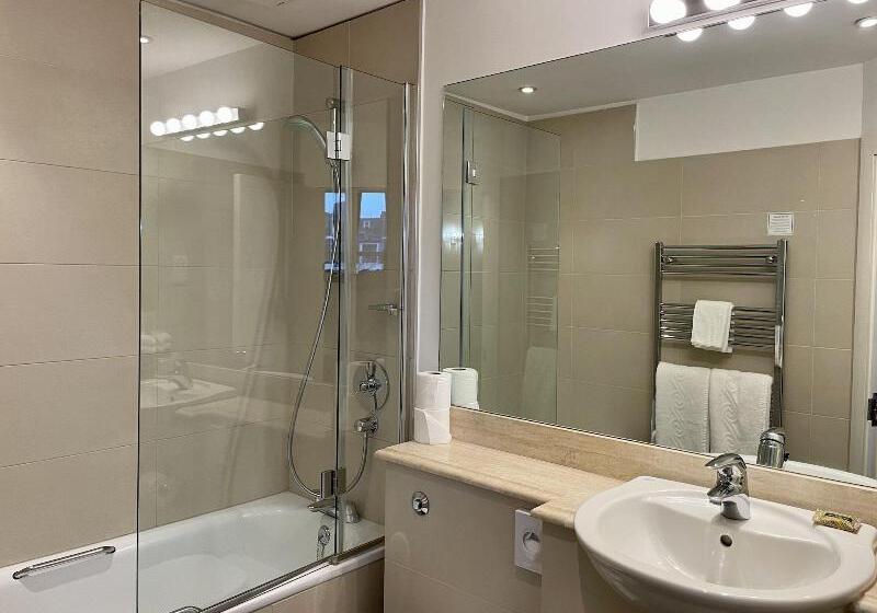 Номер Deluxe, The Windermere Hotel, London
