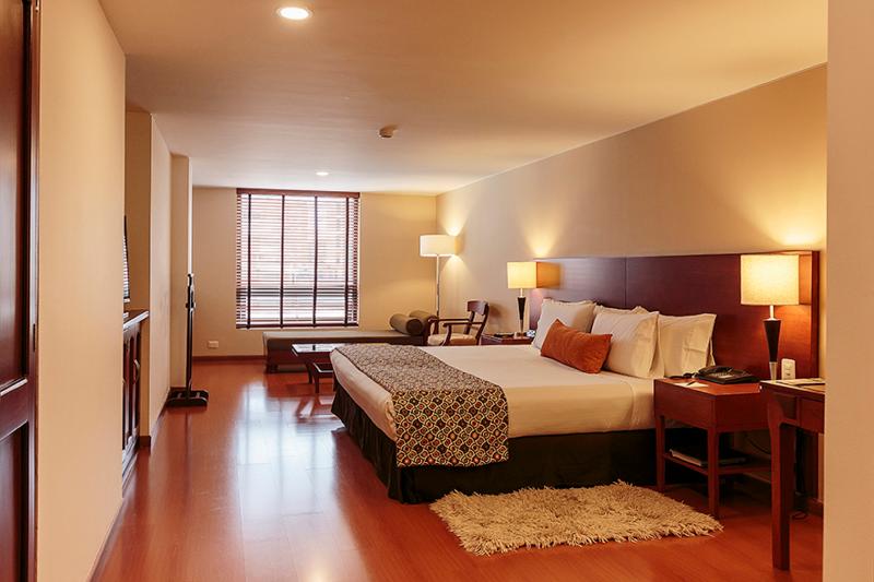 Полулюкс, Estelar Suites Jones
