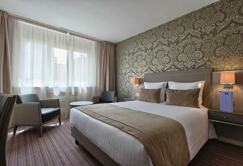 اتاق راحتی, Timhotel Opéra Blanche Fontaine