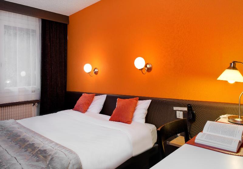 Номер Комфорт, Logis Hôtel Du Midi   Saint Etienne Sud