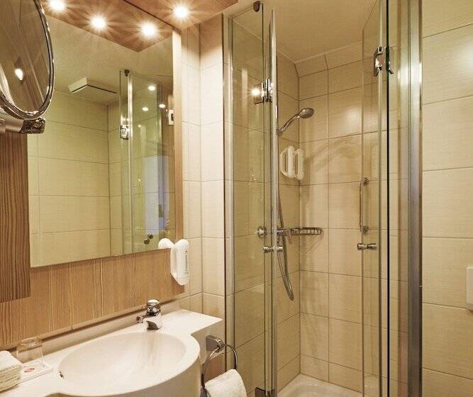 Номер Стандарт, H+ Hotel Stade Herzog Widukind