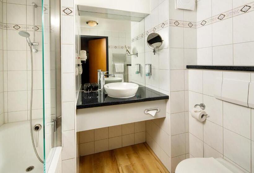Номер Superior Кровать Кинг, Holiday Inn Dresden - City South, an IHG hotel