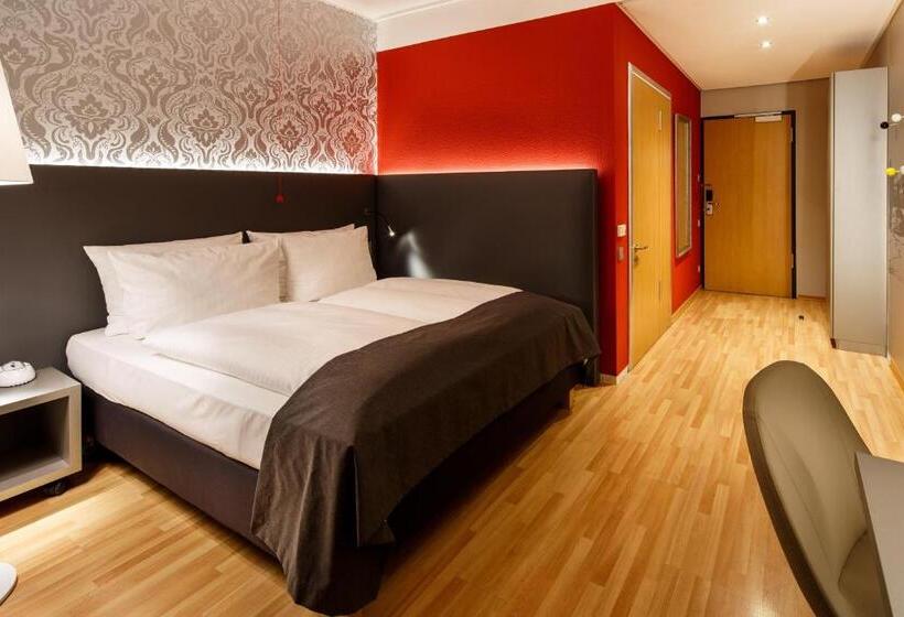 Номер Стандарт Адаптированный для Инвалидов, Holiday Inn Dresden - City South, an IHG hotel