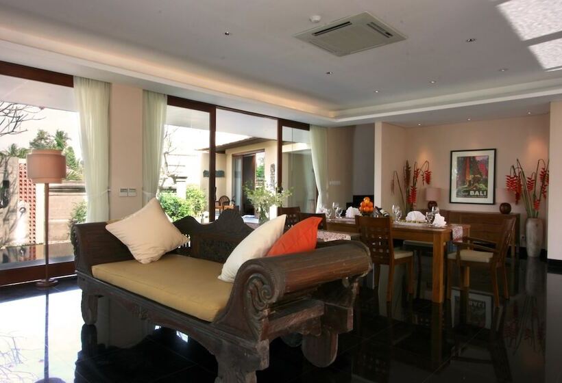 三卧室泳池别墅, Kamandalu Ubud