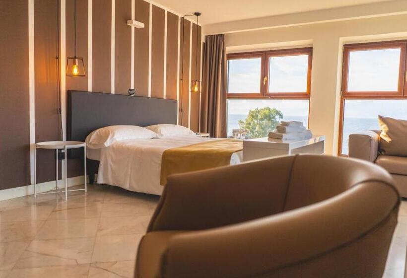 جناح مطلّ علي البحر, Continental