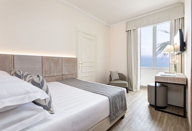 اتاق سوپریور با چشم‌انداز دریا, Grand Hotel Arenzano