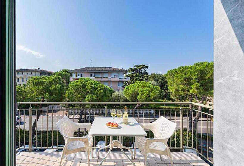 スタンダードスタジオ, Residenza Miralago By Wonderful Italy