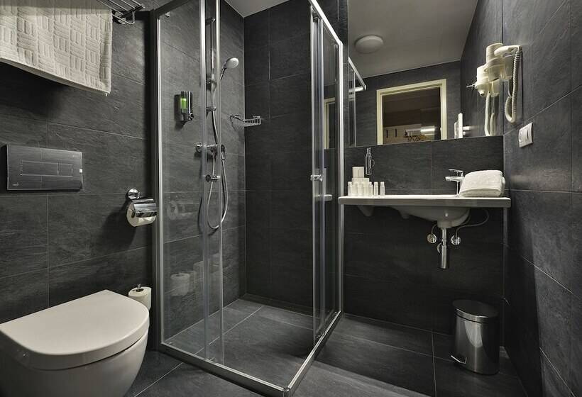 발코니 스탠다드 싱글 룸, Ea Hotel New Town