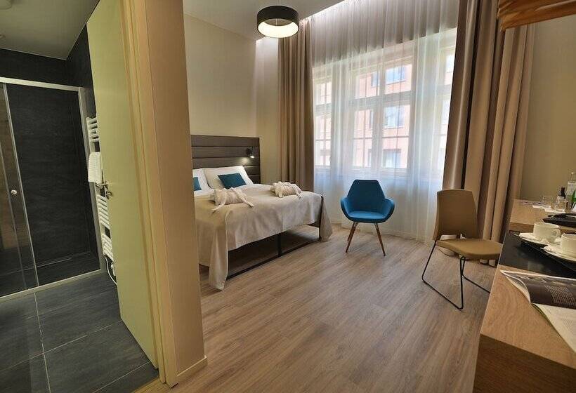 스탠다드 발코니 룸, Ea Hotel New Town