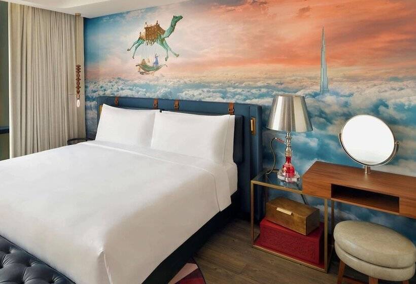 带河湖景观的套房, Indigo Dubai Downtown, An Ihg