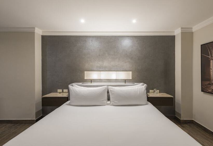 Номер Клуб, Hyatt Regency Merida