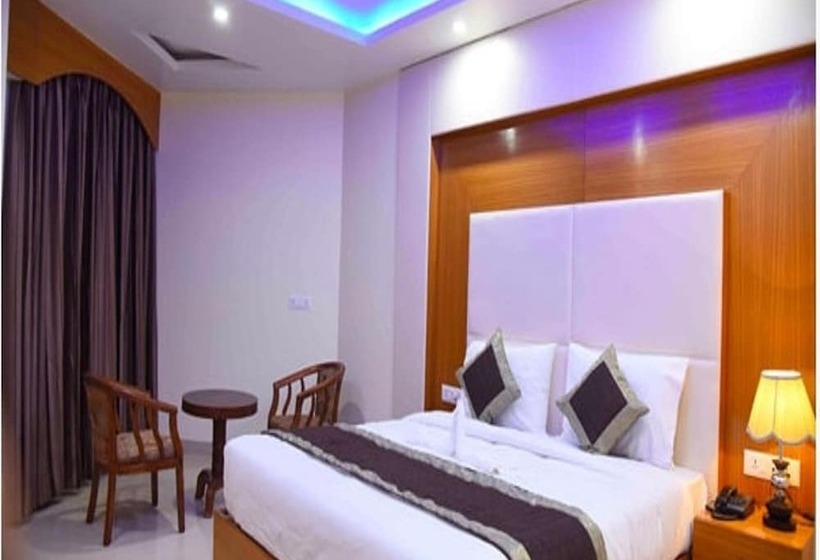 اتاق لوکس, Anand International