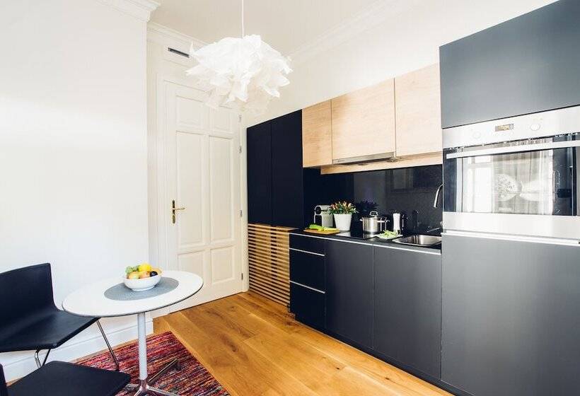 Апартаменты 1 Спальня, Adele Apartments